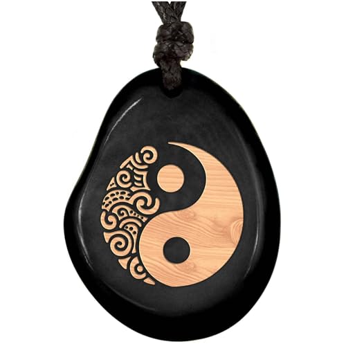 Yin & Yang Anhänger aus Taguanuss – Symbol für Gleichgewicht, Harmonie und Einheit von Amarumi