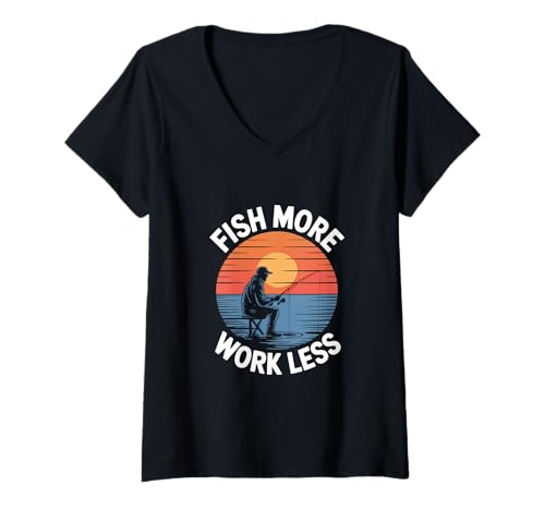 Damen Fish More Work Less Hobby Outdoor Activity Thema T-Shirt mit V-Ausschnitt Damen Fish More Work Less Hobby Outdoor Activity Thema T-Shirt mit V-Ausschnitt von Amazing Hobbies Designs
