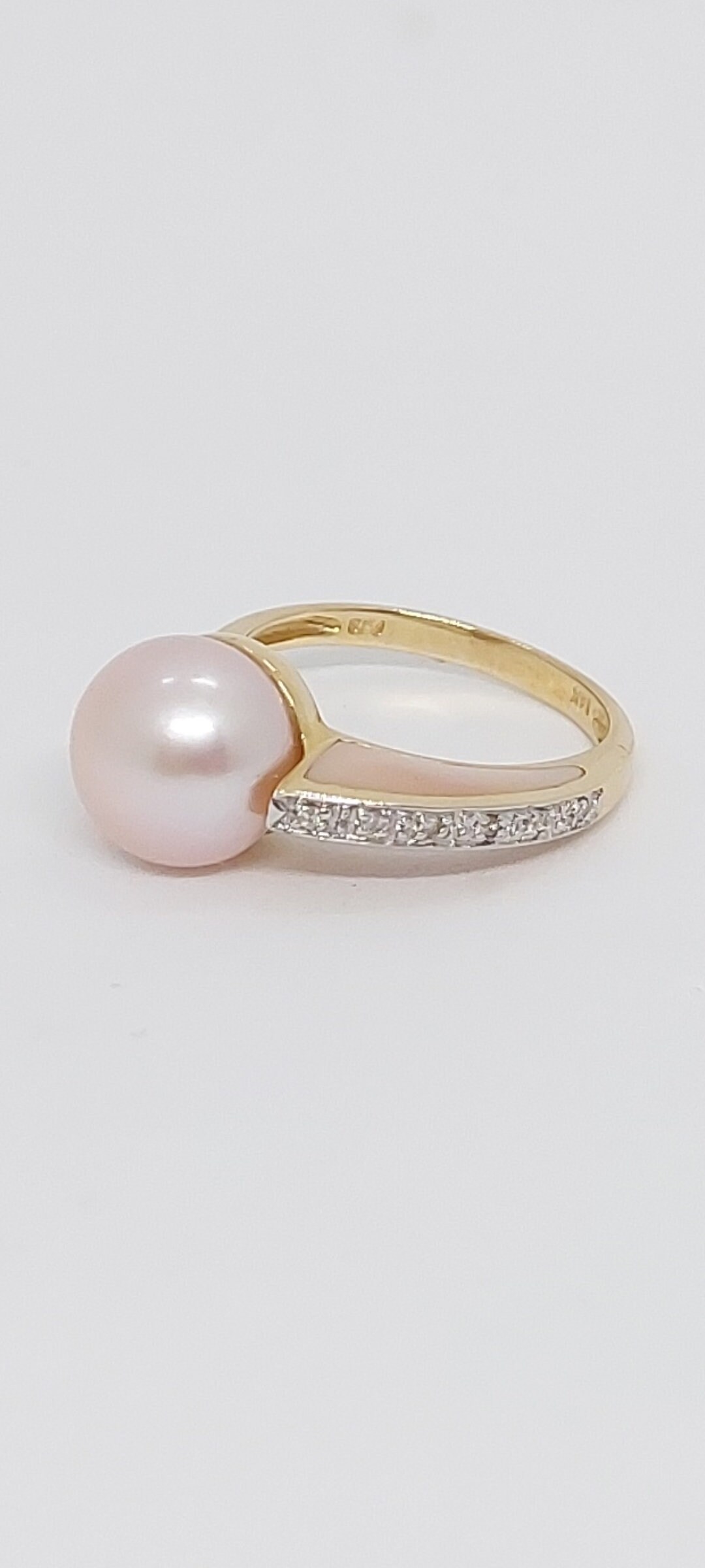 Pink Und Perlmutt 14K Gelbgold Diamanten Ring. Vintage Perle Verlobungsring. 8mm Perlenring Mit Rosa von AmazingByAlexander