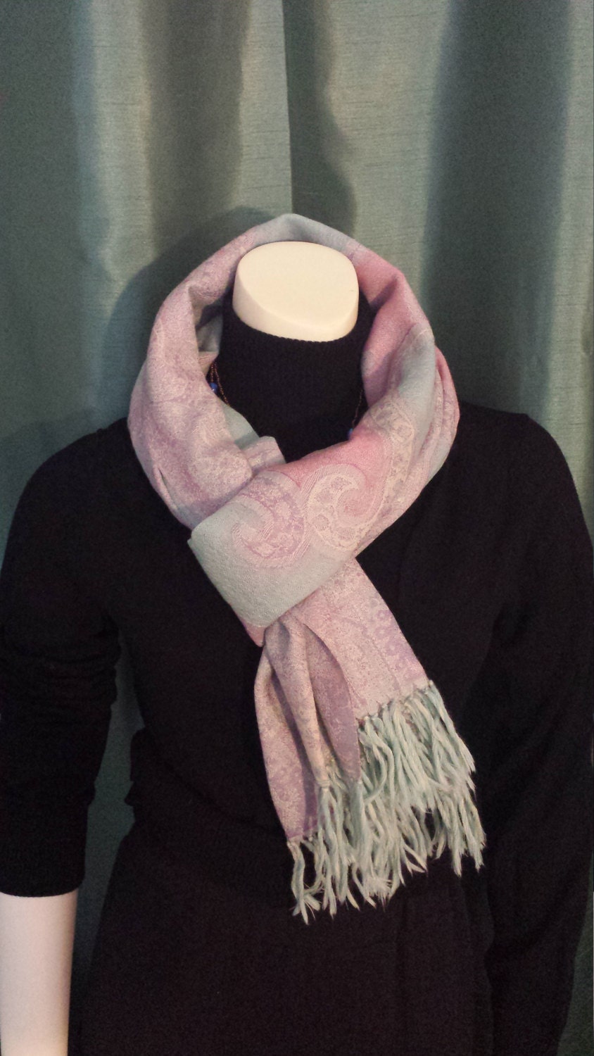 100% Wolle Großer Pastell Schal/Warm Weich Rosa Und Mint Paisley Muster Schal/Luxus Eleganter Schal Aus Wolle Oder Cover Up/Geschenk Für 100% Wolle Großer Pastell Schal/Warm Weich Rosa Und Mint Paisley Muster Schal/Luxus Eleganter Schal Aus Wolle Oder Cover Up/Geschenk Für von AmazingClosetShop