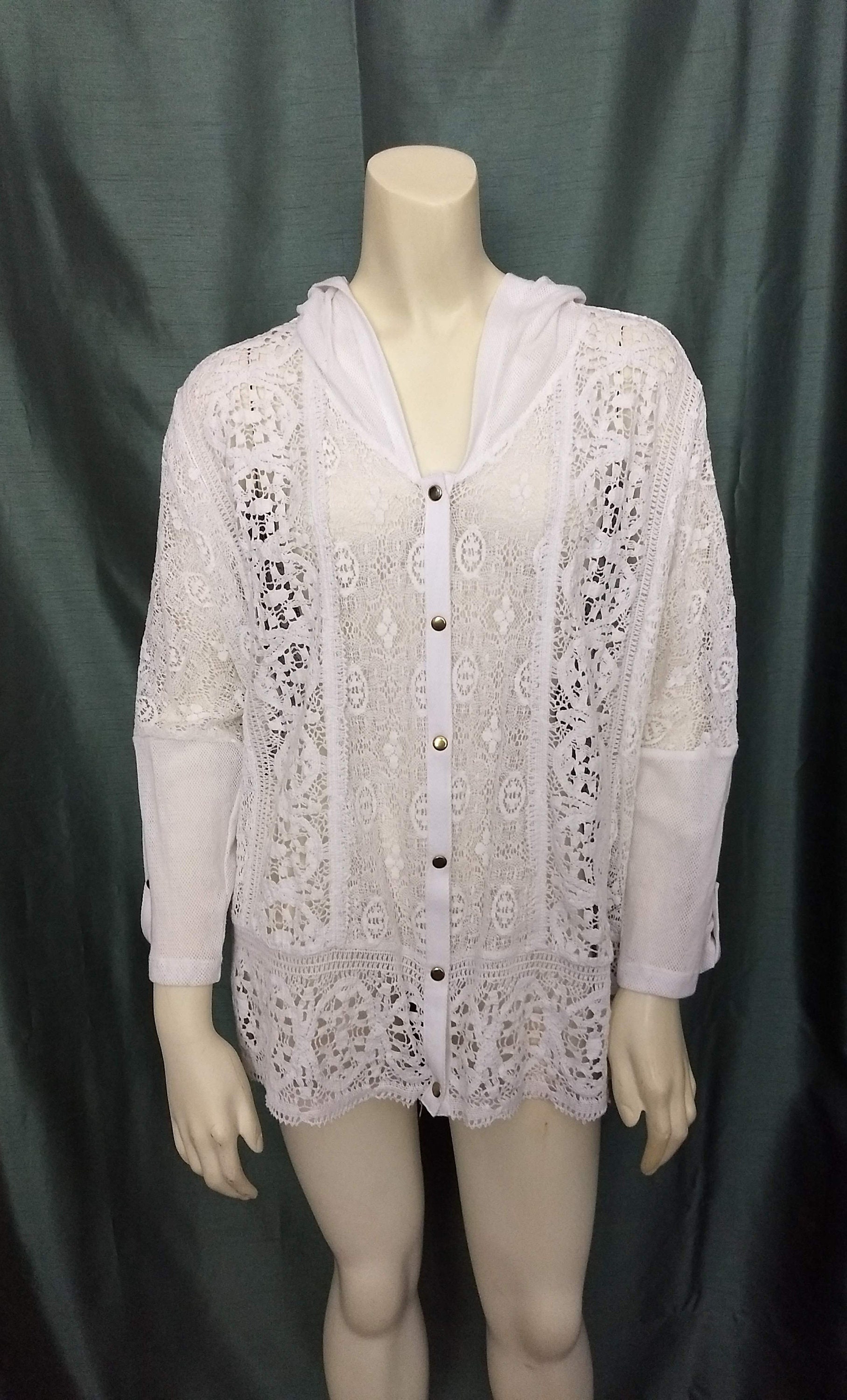 Chicos Weiß Baumwollspitze Cover Up Jacke/Snap Front Sommer Hoodie Badeanzug Strand Und Pool Lace Mix Mit Kapuze Größe Xl, No934 Chicos Weiß Baumwollspitze Cover Up Jacke/Snap Front Sommer Hoodie Badeanzug Strand Und Pool Lace Mix Mit Kapuze Größe Xl, No934 von AmazingClosetShop