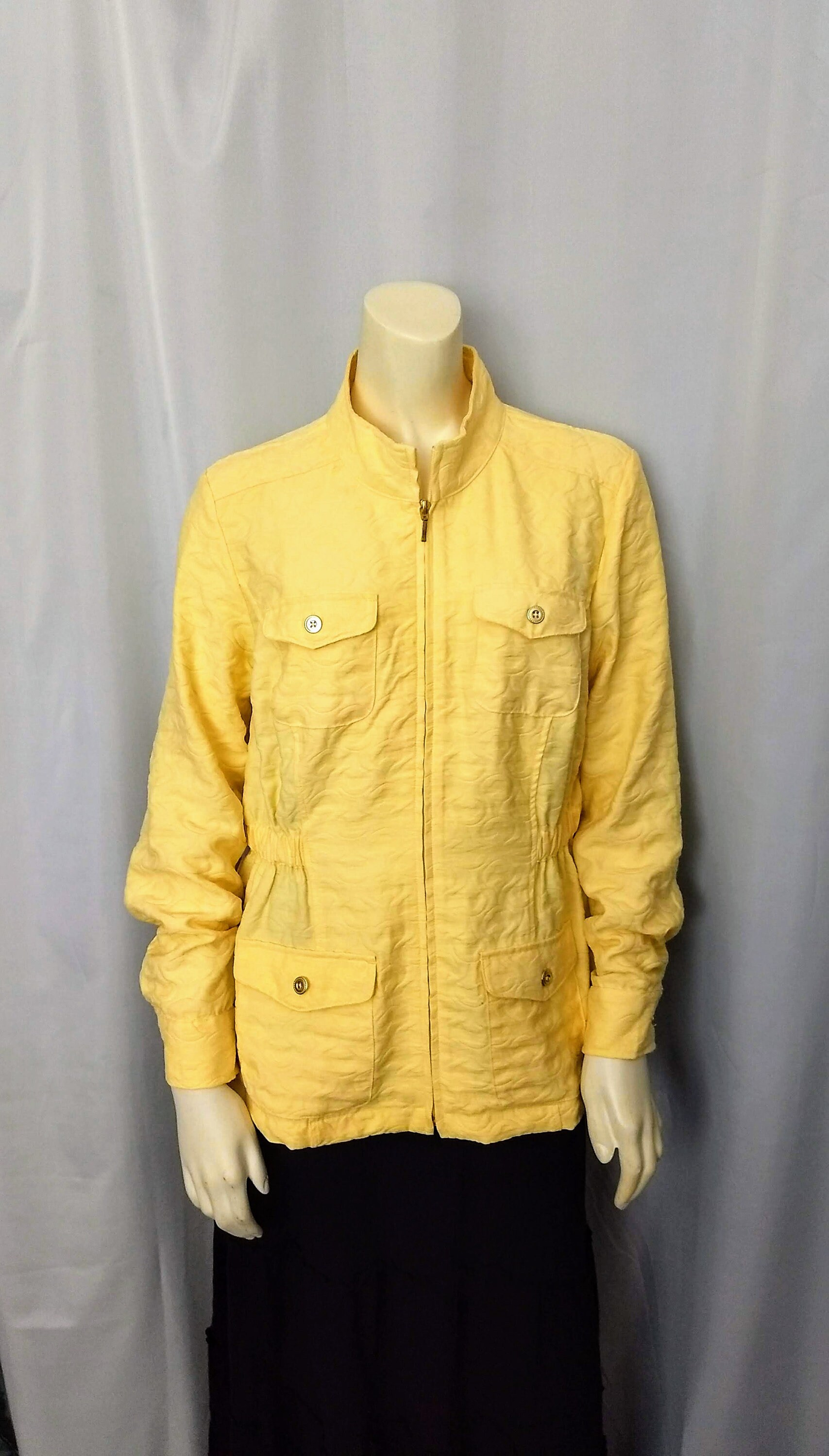 Gelber Rayon Frühling Sommer Jacke Blazer Chrystopher Bank/Front Zipper Helle Farbe Leichter Blazer/Geschenk Für Sie/Größe S-M/No.476 Gelber Rayon Frühling Sommer Jacke Blazer Chrystopher Bank/Front Zipper Helle Farbe Leichter Blazer/Geschenk Für Sie/Größe S-M/No.476 von AmazingClosetShop