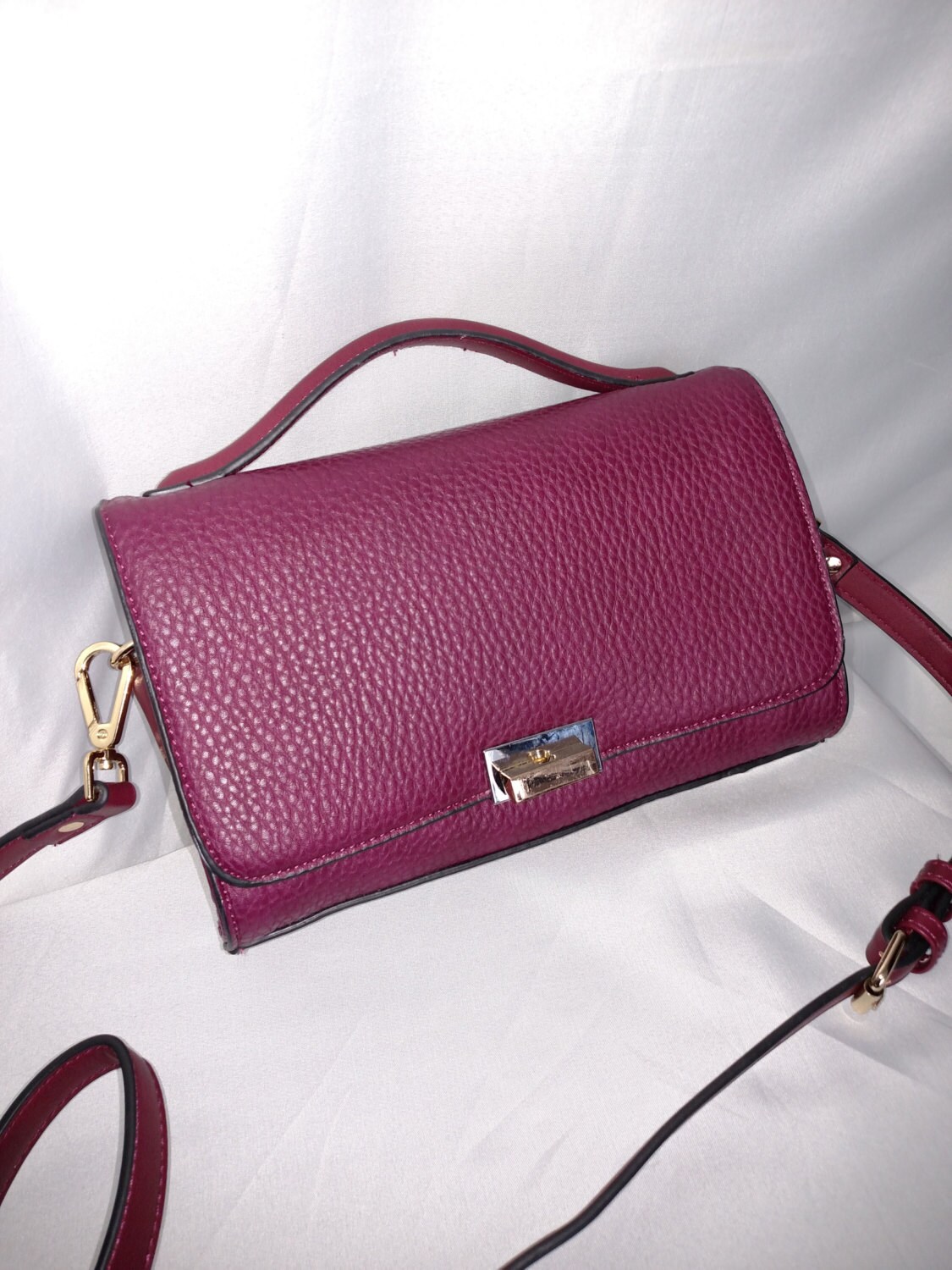 Umhängetasche Kunstleder Mauve Geldbörse/Urban Expressios Handtasche/Dunkle Verstellbare Crossbody Geldbörse/Geschenkidee/Geschenk Für Sie/Nr.173 von AmazingClosetShop