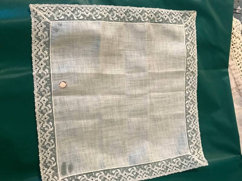 Hochzeit Einstecktuch, Weiss Auf Weiss, 2, 5 cm Mit Spitze Rundherum, Schönes Aufkleber von AmazingCollections