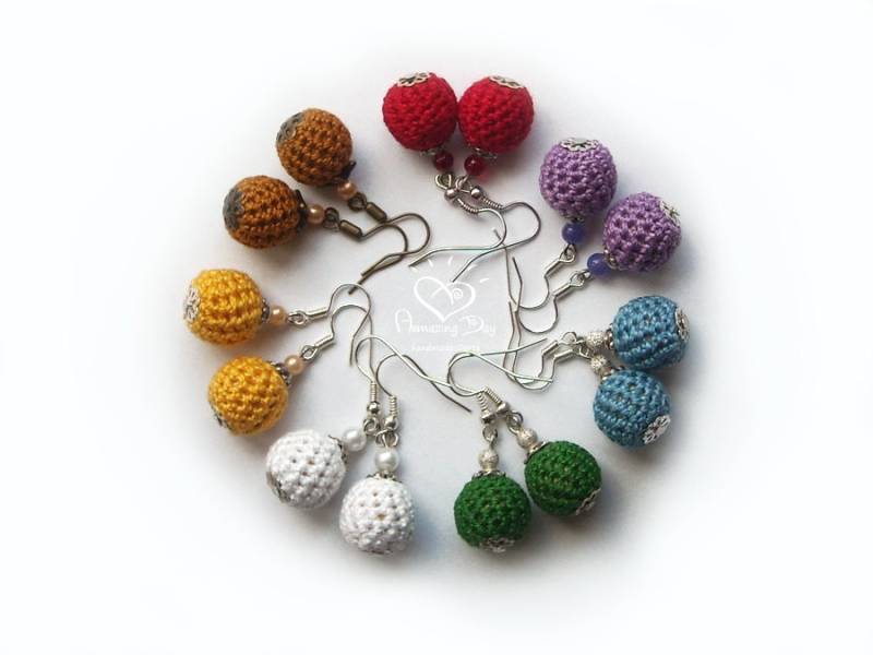 Mini Häkeln Ohrringe, Mini Ball Eco Freundliche Perle Schmuck Modernes Geschenk Für Sie. Regenbogen Farbe Organic Ohrringe Mini Häkeln Ohrringe, Mini Ball Eco Freundliche Perle Schmuck Modernes Geschenk Für Sie. Regenbogen Farbe Organic Ohrringe von AmazingDay