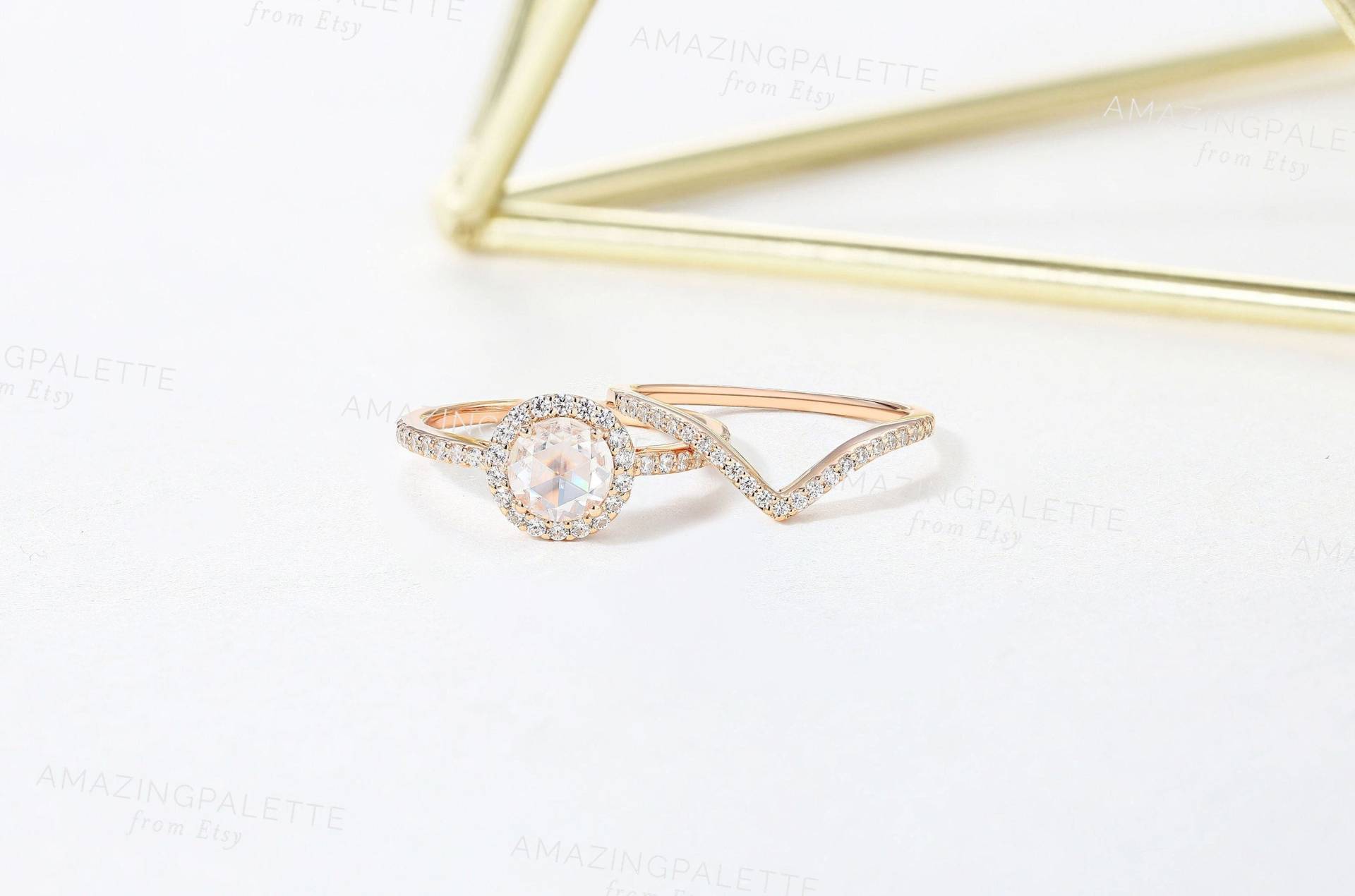 Moissanite Verlobungsring Set Rosenschliff Runde Form Roségoldring Halbe Ewigkeit Halo-Ring Art-Deco-Ring Zirkonia-Ring Braut-Ring von AmazingPalette