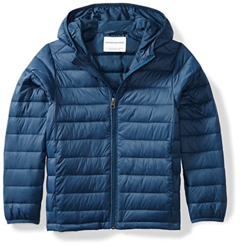Amazon Essentials Jungen Leichte, Wasserabweisende, verstaubare Kapuzenjacke, Marineblau, 6-7 Jahre von Amazon Essentials