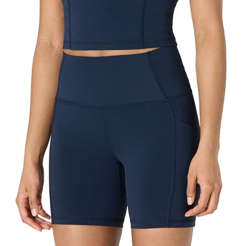 Amazon Essentials Damen Active FormFlex Buttery Soft Radlerhose mit Taschen, hohe Taille, Schrittlänge von 13 cm, Marineblau, M von Amazon Essentials