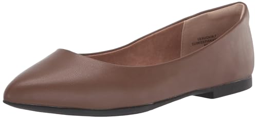 Amazon Essentials Damen Ballerinas mit spitzem Zehenbereich, Schokoladenbraun, 41 EU Weit von Amazon Essentials