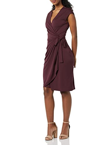 Amazon Essentials Damen Klassisches Wickelkleid mit Flügelärmeln (erhältlich in Übergröße), Burgunderrot, 6XL Große Größen von Amazon Essentials