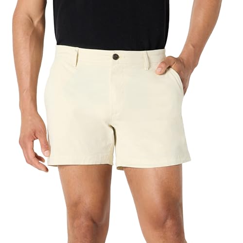 Amazon Essentials Herren 13 cm Flatfront-Chinoshorts mit hohem comfort in schmaler Passform (zuvor Goodthreads), Gebrochenes Weiß, 31W von Amazon Essentials