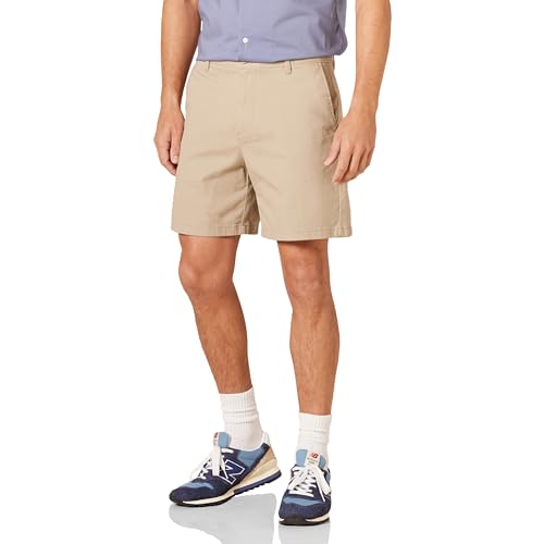 Amazon Essentials Herren 18 cm Lange Chinohose aus Komfort-Stretch mit klassischer Passform, Bräunen, 33W von Amazon Essentials