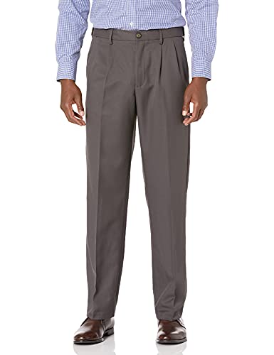 Amazon Essentials Herren Anzughose mit Falte und Erweiterbarem Bund, Klassisch Geschnitten, Kohlegrau, 34W / 28L Amazon Essentials Herren Anzughose mit Falte und Erweiterbarem Bund, Klassisch Geschnitten, Kohlegrau, 34W / 28L von Amazon Essentials
