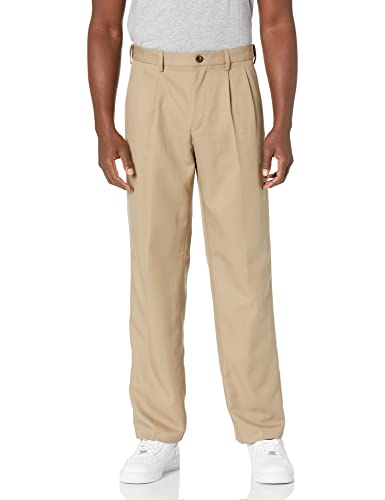 Amazon Essentials Herren Anzughose mit Falte und Erweiterbarem Bund, Klassisch Geschnitten, Khakibraun, 40W / 32L Amazon Essentials Herren Anzughose mit Falte und Erweiterbarem Bund, Klassisch Geschnitten, Khakibraun, 40W / 32L von Amazon Essentials