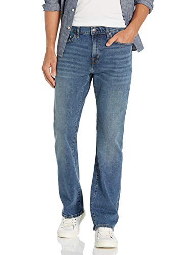 Amazon Essentials Herren Bootcut-Jeans mit gerader Passform - Auslauffarben, Mittelblau Vintage, 42W / 29L von Amazon Essentials