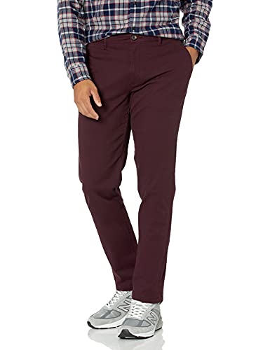 Amazon Essentials Herren Legere Stretch-Chinohose mit Enger Passform, Burgunderrot, 31W / 34L von Amazon Essentials