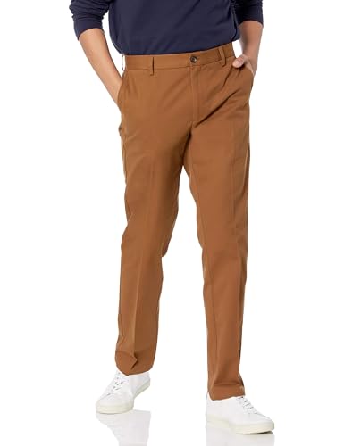 Amazon Essentials Herren Knitterfreie Flatfront-Chinohose in schmaler Passform, Dunkles Khakibraun, 34W / 28L von Amazon Essentials