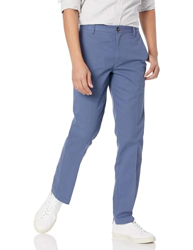 Amazon Essentials Herren Knitterfreie Flatfront-Chinohose in schmaler Passform, Indigo, 42W / 29L von Amazon Essentials