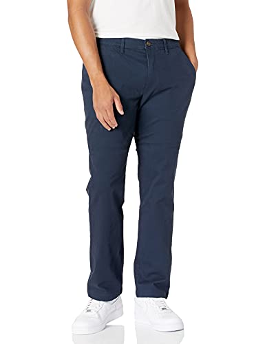 Amazon Essentials Herren Legere Stretch-Chinohose in sportlicher Passform (in Übergröße erhältlich), Dunkles Marineblau, 44W / 30L von Amazon Essentials