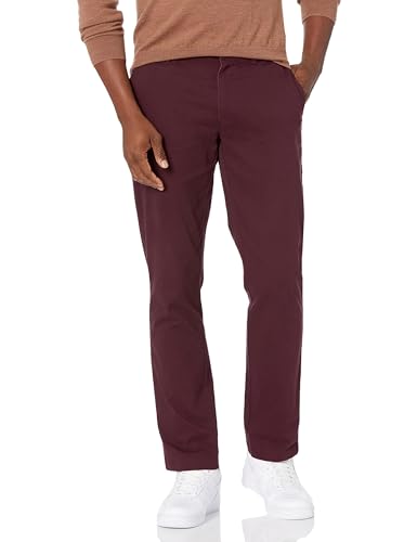 Amazon Essentials Herren Legere Stretch-Chinohose mit schmaler Passform, Burgunderrot, 33W / 34L von Amazon Essentials