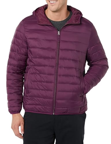 Amazon Essentials Herren Leichte, Wasserabweisende, verstaubare Kapuzenjacke, Dunkelpurpur, M von Amazon Essentials