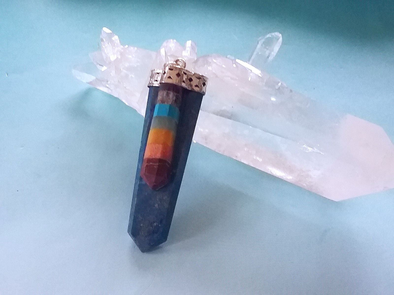 Handgefertigte Lapis Lazuli Anhänger Halskette Mit 7 Chakra Kristallen Handgefertigte Lapis Lazuli Anhänger Halskette Mit 7 Chakra Kristallen von AmazonCrystals