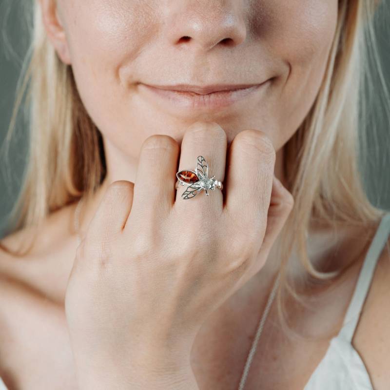 Honigbiene Bernstein Ring Wabe Silber Mit Hummel Bienenring Naturbernstein Geschenk Frühling von AmberCharmJewellery