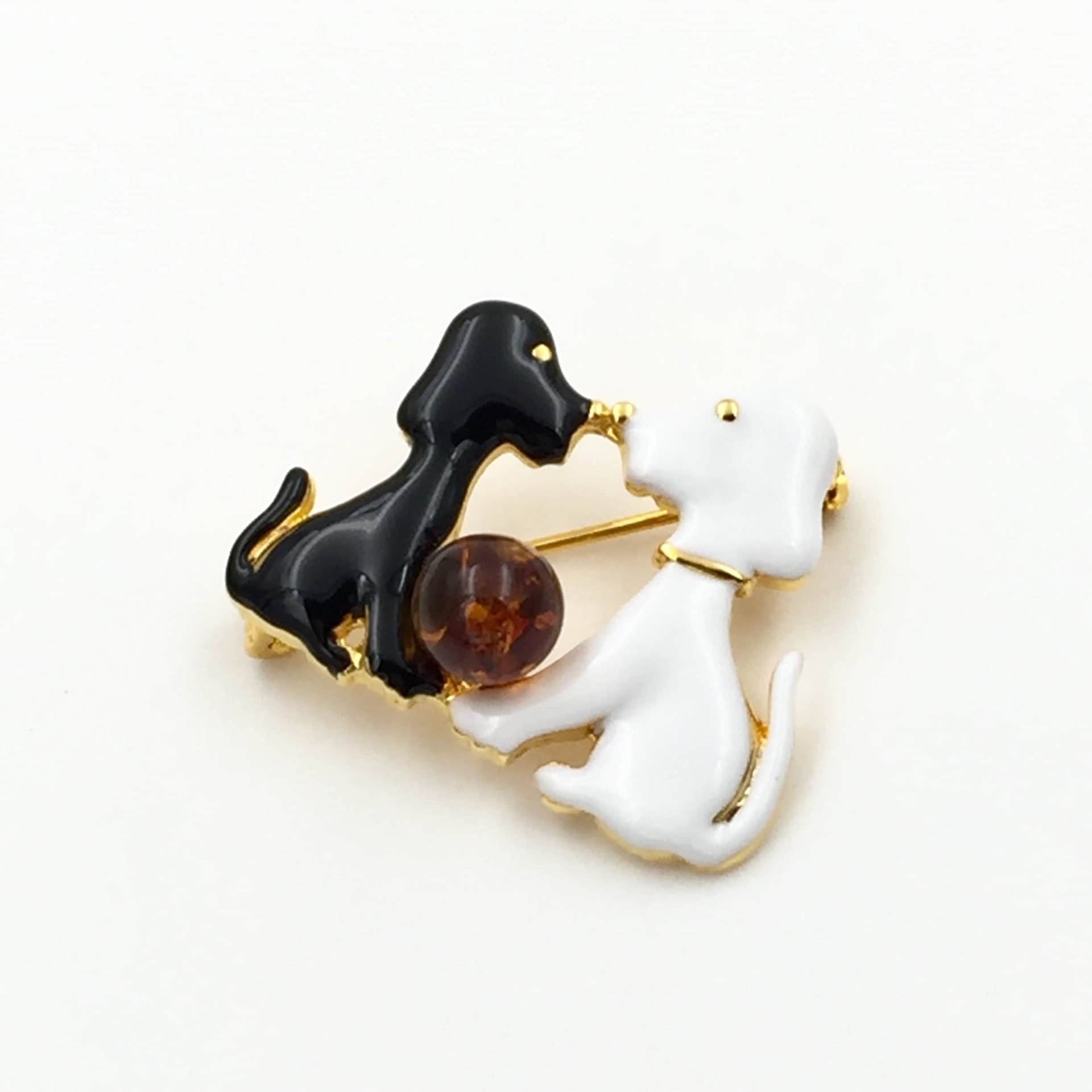 Bernstein Brosche, Emaillierte Brosche Mit Bernsteinperle in Cognac, Hunde-Form, Schmuck Bernstein Brosche, Emaillierte Brosche Mit Bernsteinperle in Cognac, Hunde-Form, Schmuck von AmberRichCollection
