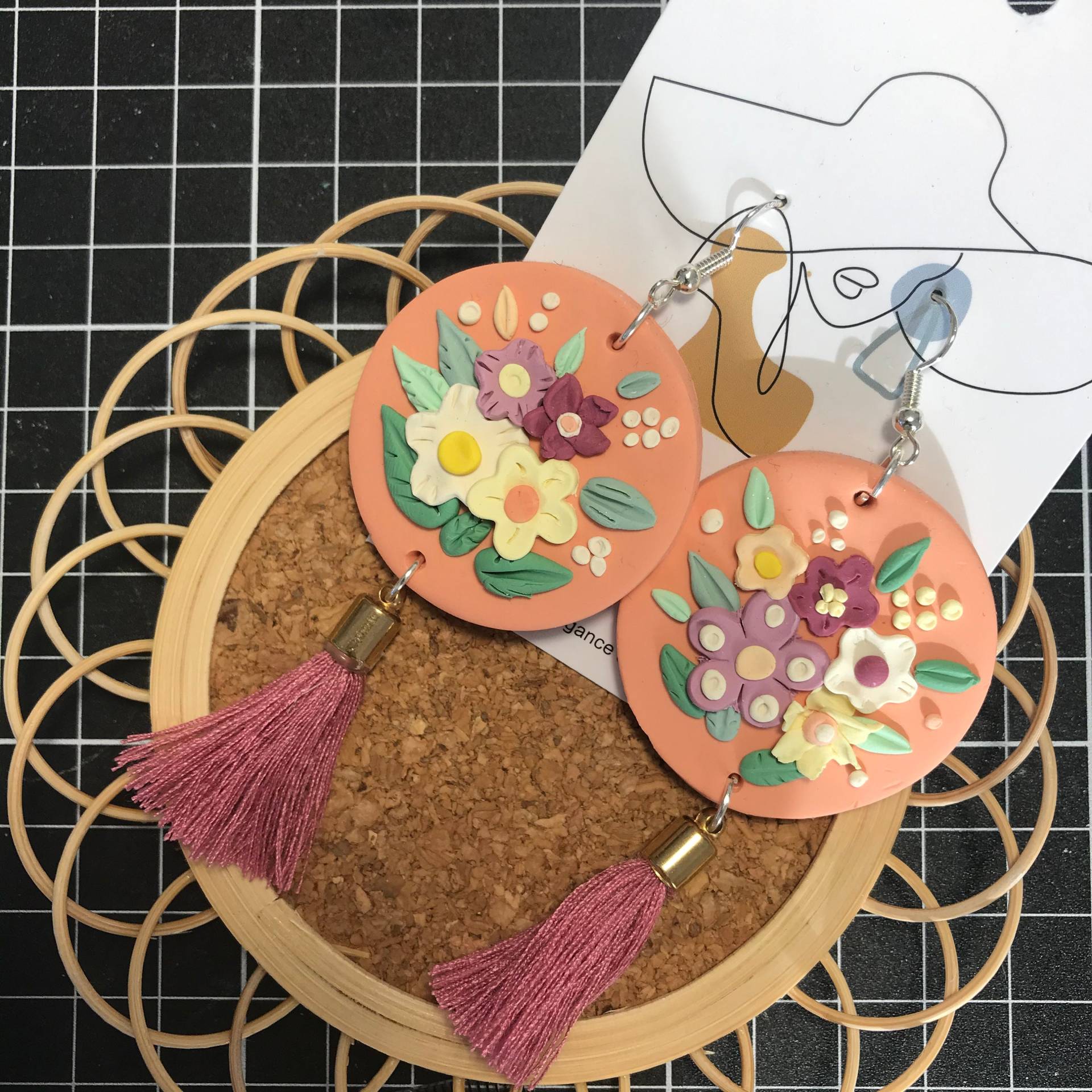 Florale Ton Ohrringe | Fimo Handgemachte Florale Hängeohrringe Florale Ton Ohrringe | Fimo Handgemachte Florale Hängeohrringe von AmberartstudioShop