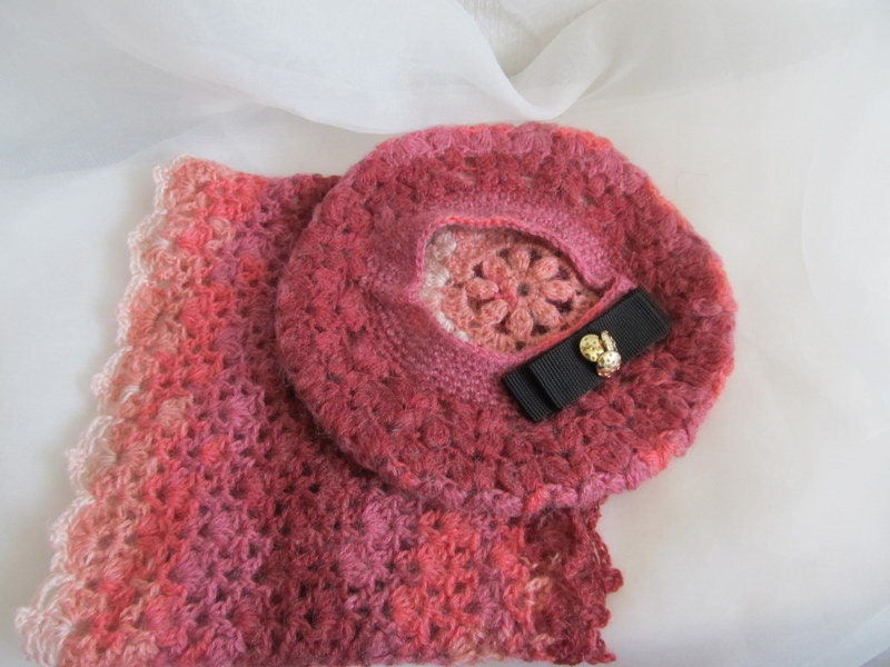 Gestrickte Mütze Für Kleines Mädchen, Rosa Und Snood Rosa Accessoires Geschenk Gehäkelte Mädchenmütze Snood von Amberlifeshop