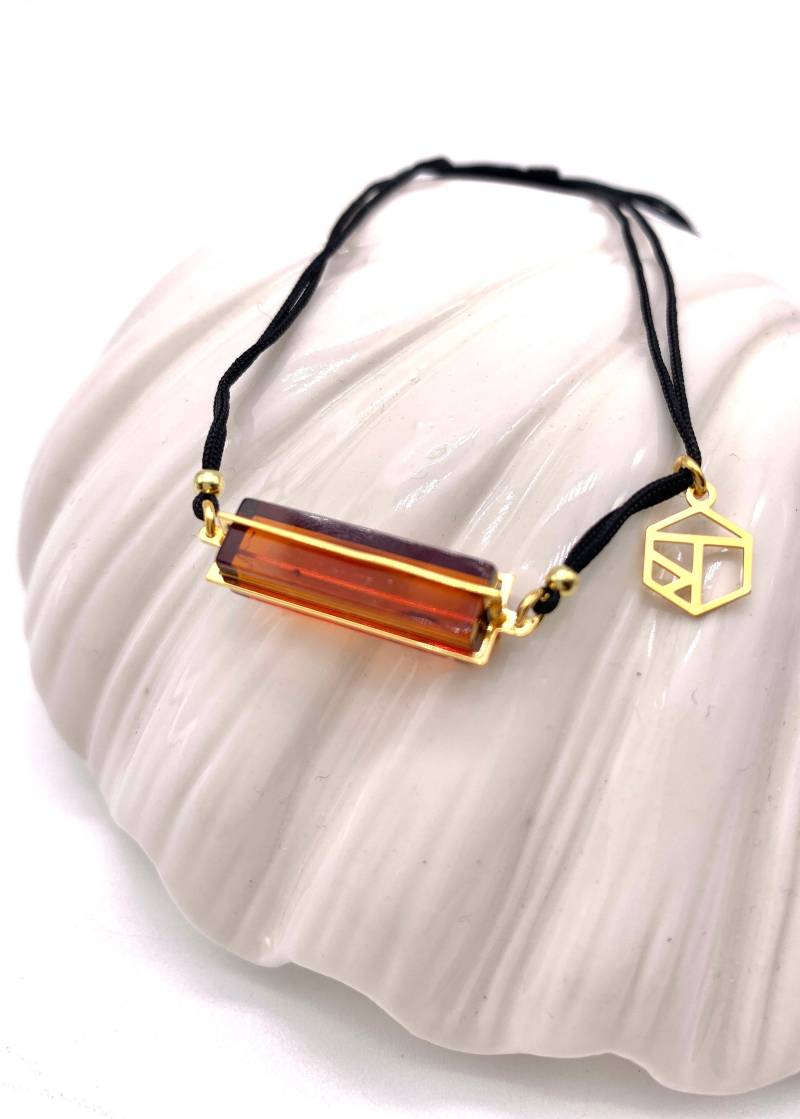 Bernstein Armband Mit Schwarzem Band, in Cognac Bernstein Armband Mit Schwarzem Band, in Cognac von AmberzoneDE