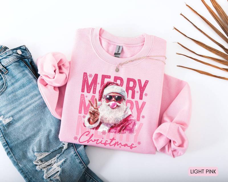 Rosa Weihnachtsmann Sweatshirt, Retro Weihnachts-Sweatshirt Für Frauen, Weihnachten Familien Vintage, Lustiges Weihnachtsgeschenk von AmeCollectiveStudio