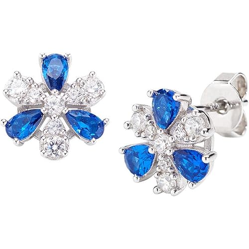 Ohrringe für Damen von Amen aus der Stardust Kollektion. Ohrringe aus 925er Silber rhodiniert mit blauen Zirkonia und weißen Zirkonia Maße: Ø 1 cm Gewicht ca. 2,29 Die Referenz ist EMABBLBZ von Amen