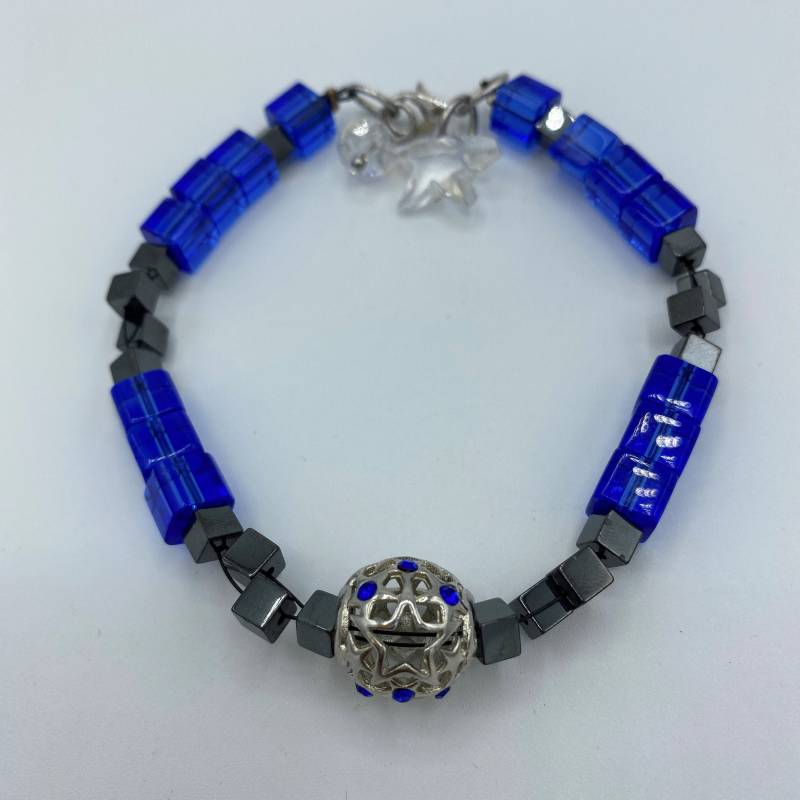 stern Armband - Charm Hämatit Perlen Blaues Glas & von AmethystRisingCo