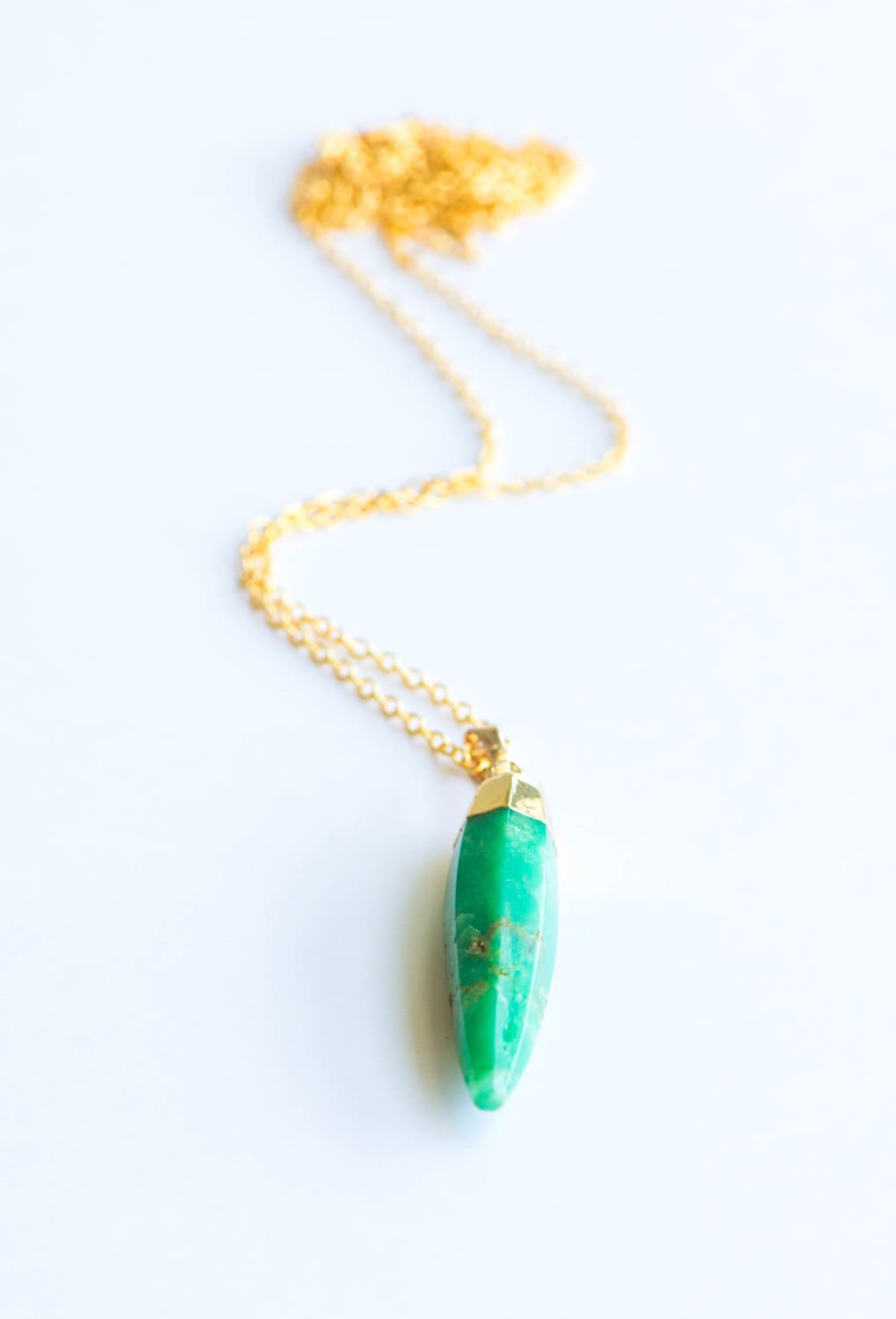 Chrysopras Halskette, Mint Grün Edelstein Halskette, Roh Kristall Halskette, Grüner Stein Halskette, Chrysopras Schmuck, Grüne Punkt Anhänger von AmeyaaJewelry