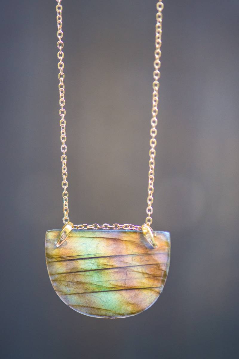 Edelstein-Platte-Halskette, Labradorit Halskette, Schmuck, Flashy Anhänger Stein Edelstein Ooak, Boho von AmeyaaJewelry