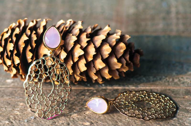 Filigrane Tropfen Ohrringe, Gold Filigran, Ohrhänger, Brautschmuck, Gold Ohrhänger, Rose Ohrringe, Hochzeit Schmuck, Brautjungfer Geschenk von AmeyaaJewelry