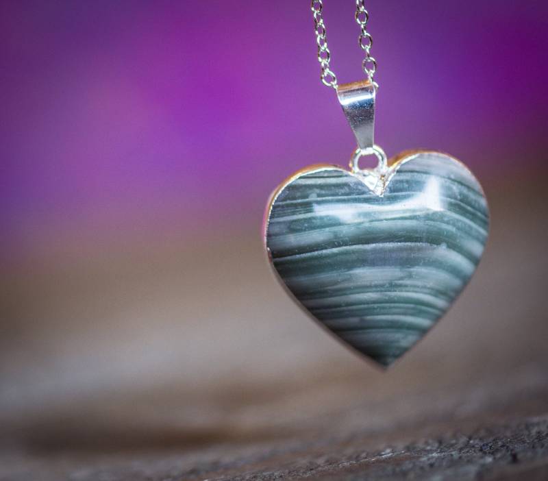 Jaspis Halskette, Rohstein Stein Anhänger Herz-Chakra-Halskette, Heilung Schmuck, Liebe Silber Jaspis, Boho von AmeyaaJewelry