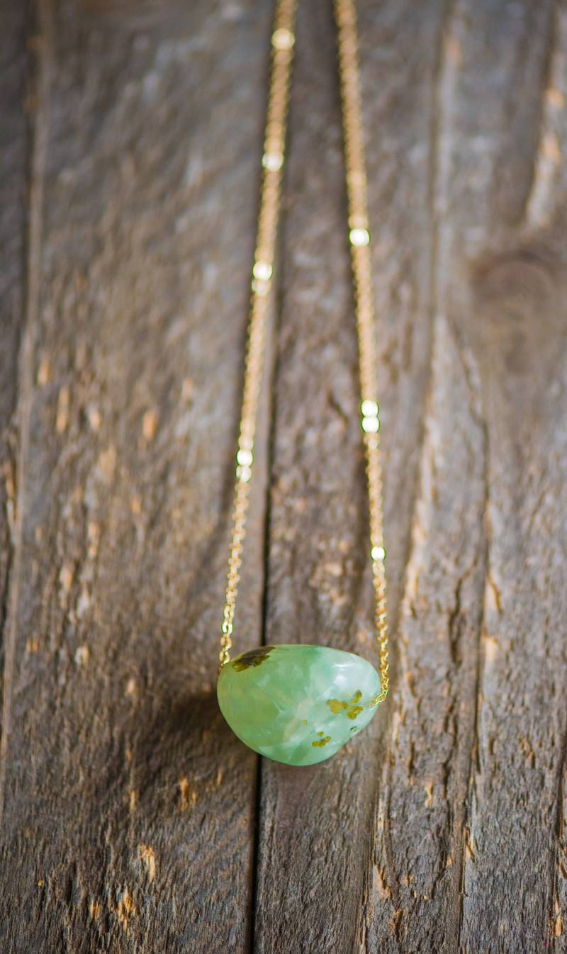 Prehnit Halskette, Grüner Stein Rohstein Halskette, Rohstein Halskette, Prehnit Schmuck, Grüner Edelstein Halskette von AmeyaaJewelry
