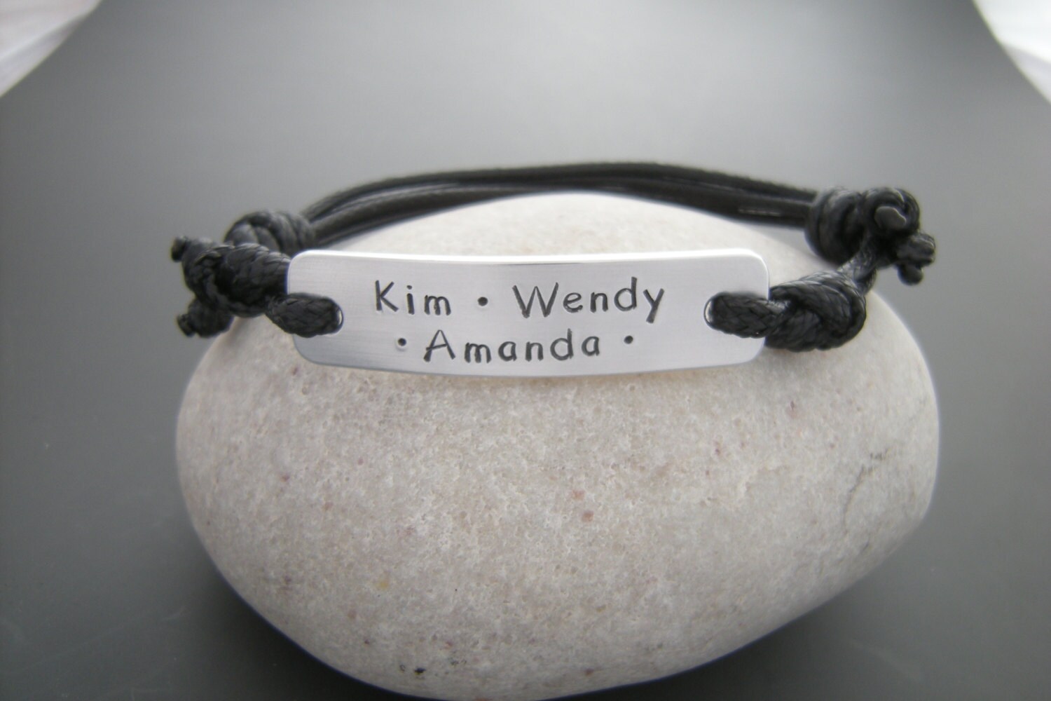 Geschenk Für Einen Mann, Papa Geschenk, Mann Armband, Kinder Namen Vatertag, Armband Benutzerdefinierte Personalisierte Schmuck von AmiciWorld