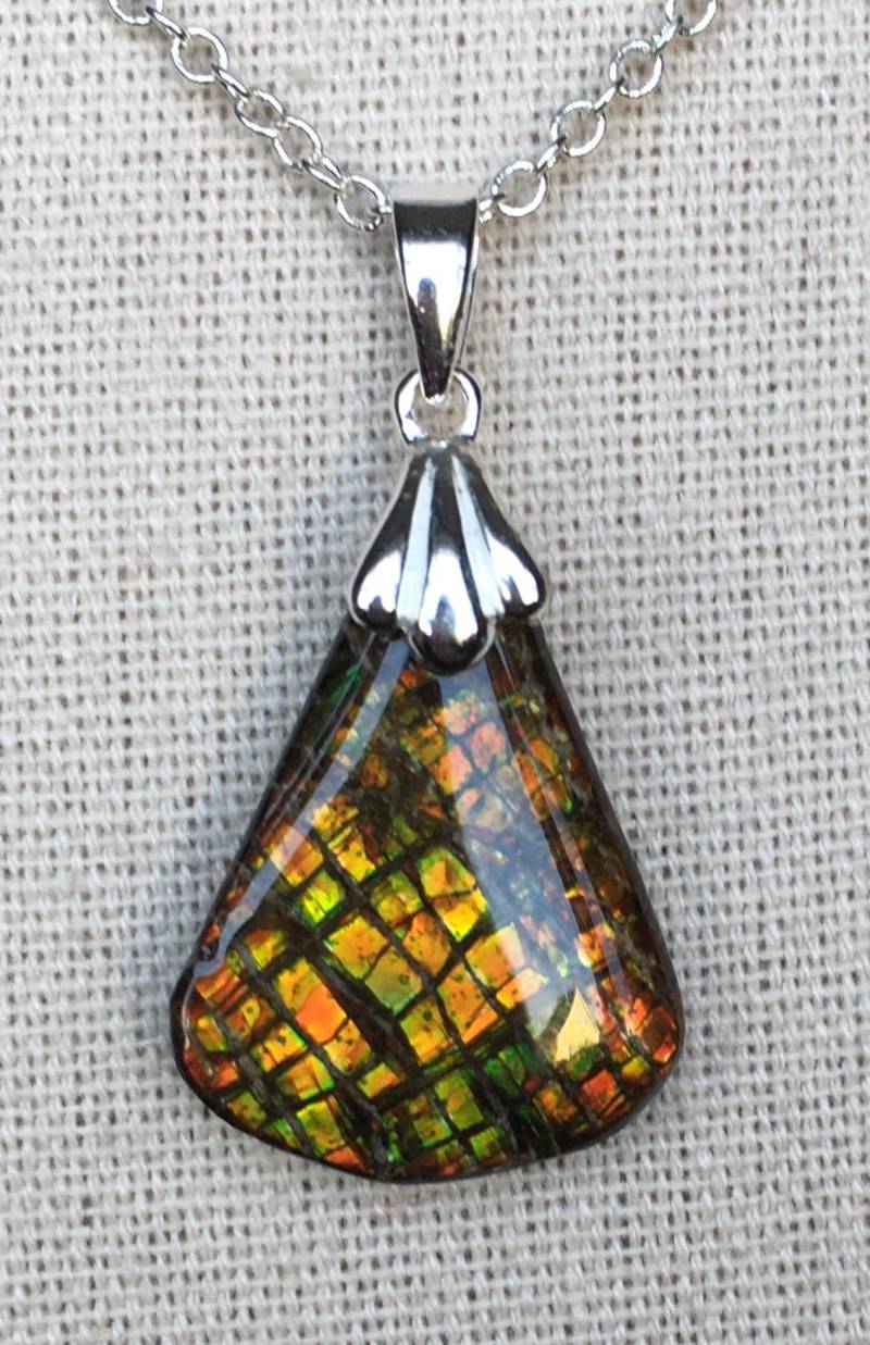 Ammolit Anhänger, Zierlich, in Herbstfarben Ammolit Anhänger, Zierlich, in Herbstfarben von AmmoliteRainbows