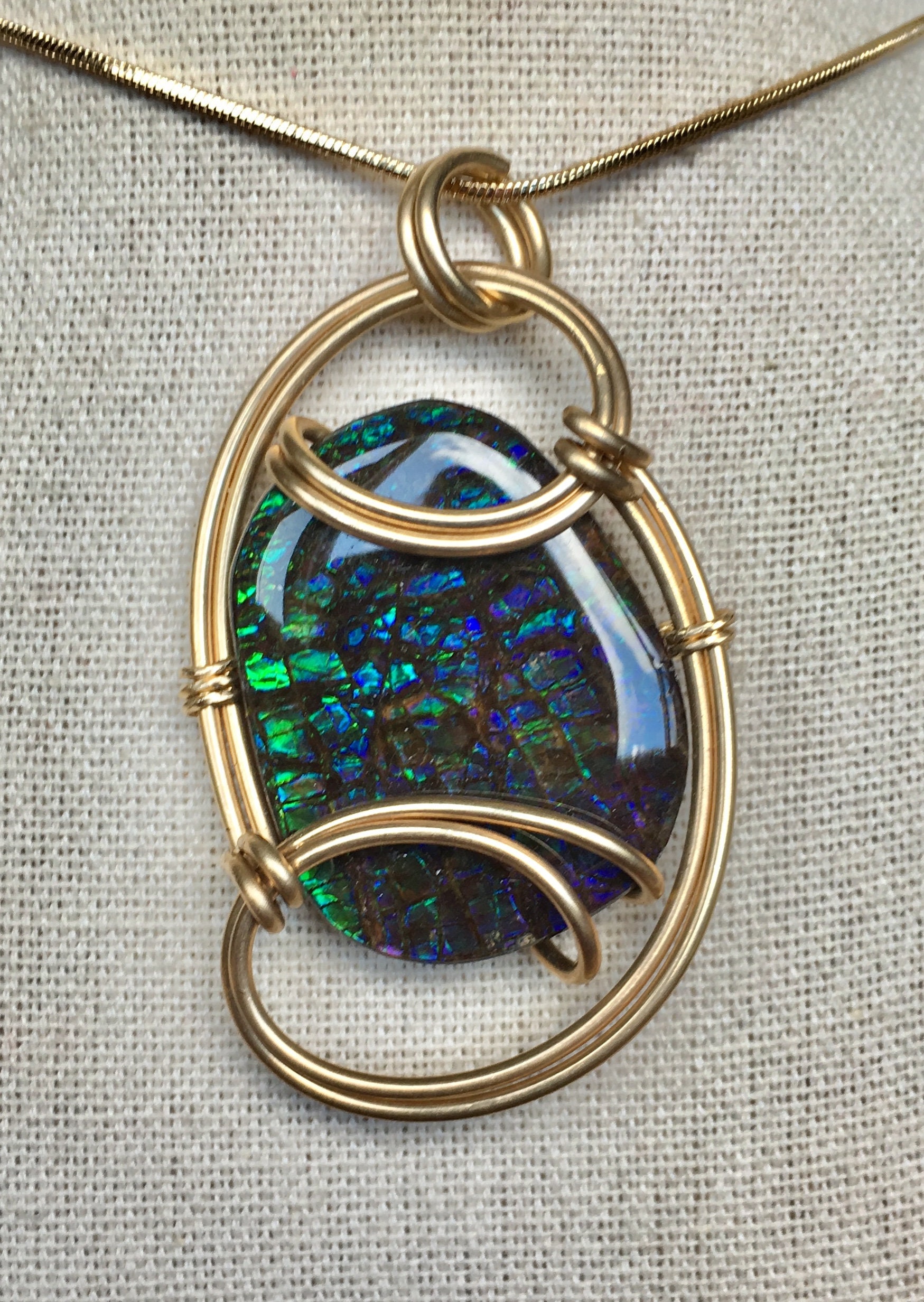 Ammolit Anhänger - Blaue Drachenhaut von AmmoliteRainbows