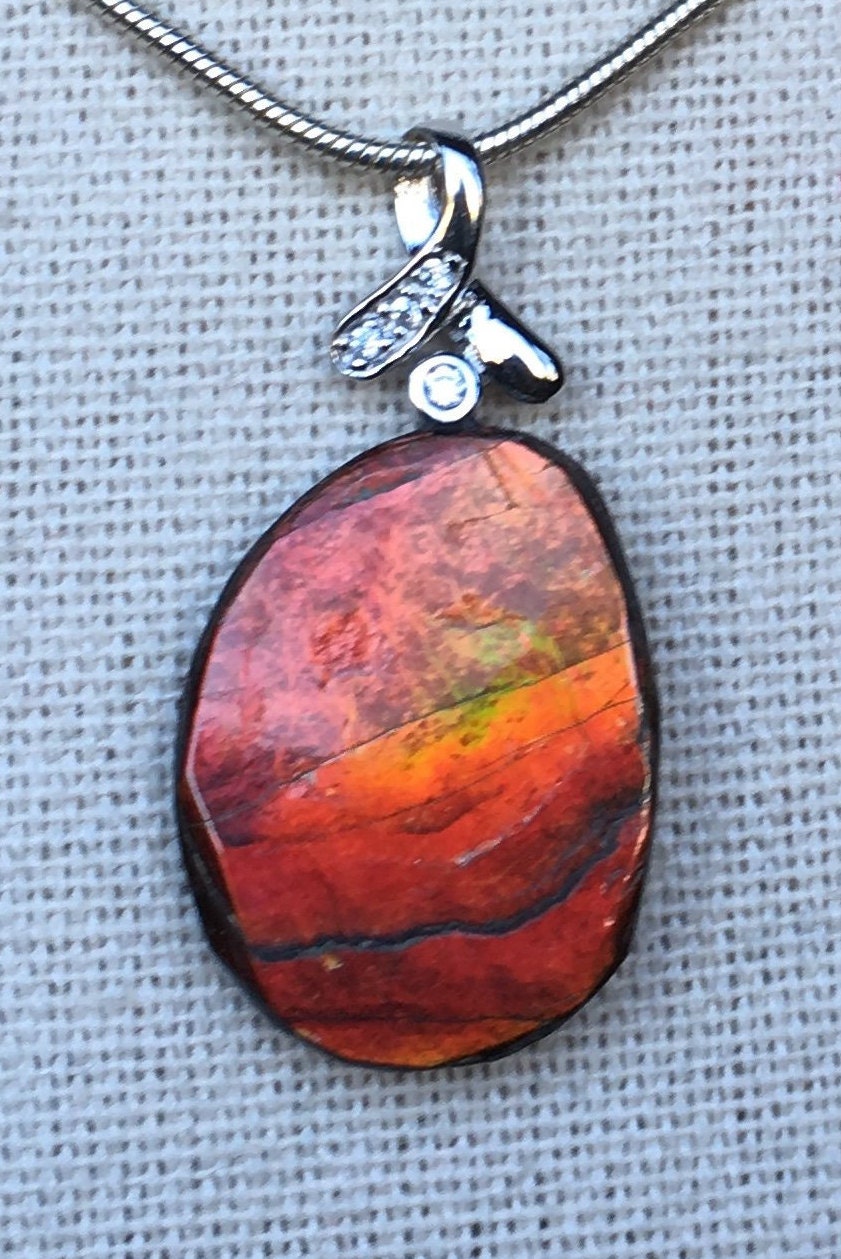 Ammolit Anhänger - Brustband Schleife von AmmoliteRainbows