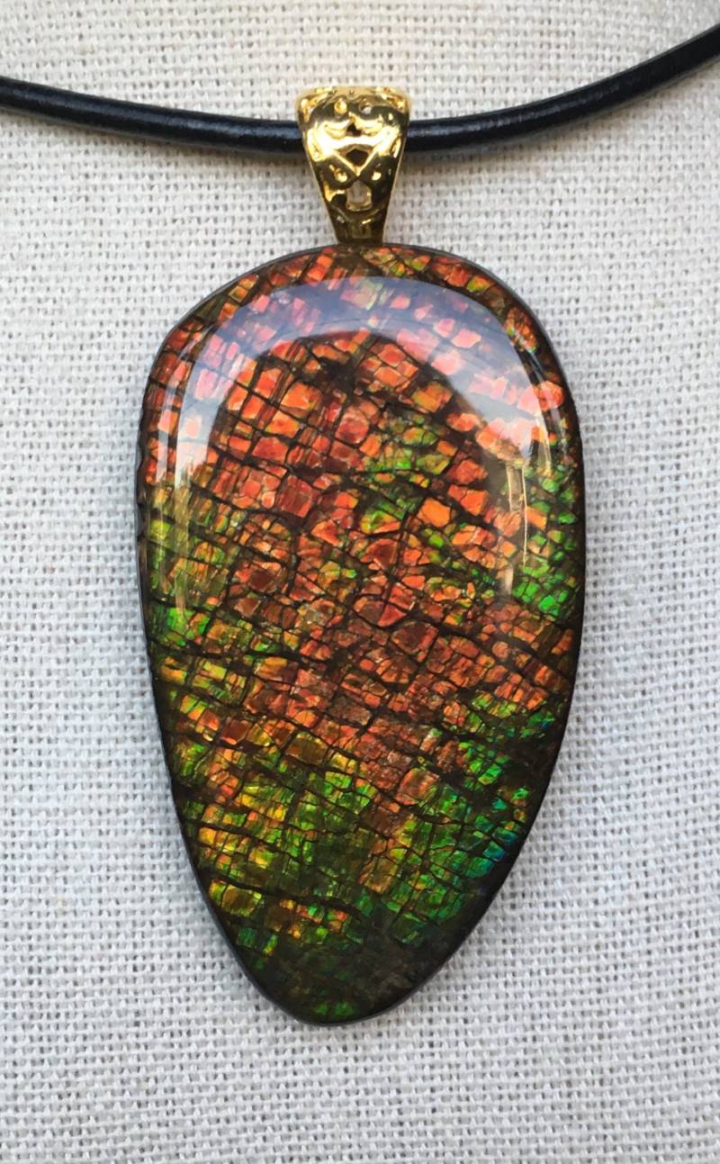 Ammolit Anhänger - Groß Und Funkelnd von AmmoliteRainbows