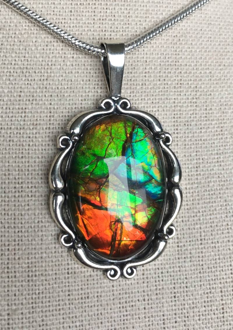 Ammolit Anhänger - Großer Wunderschöner Multi-Color Edelstein Ammolit Anhänger - Großer Wunderschöner Multi-Color Edelstein von AmmoliteRainbows