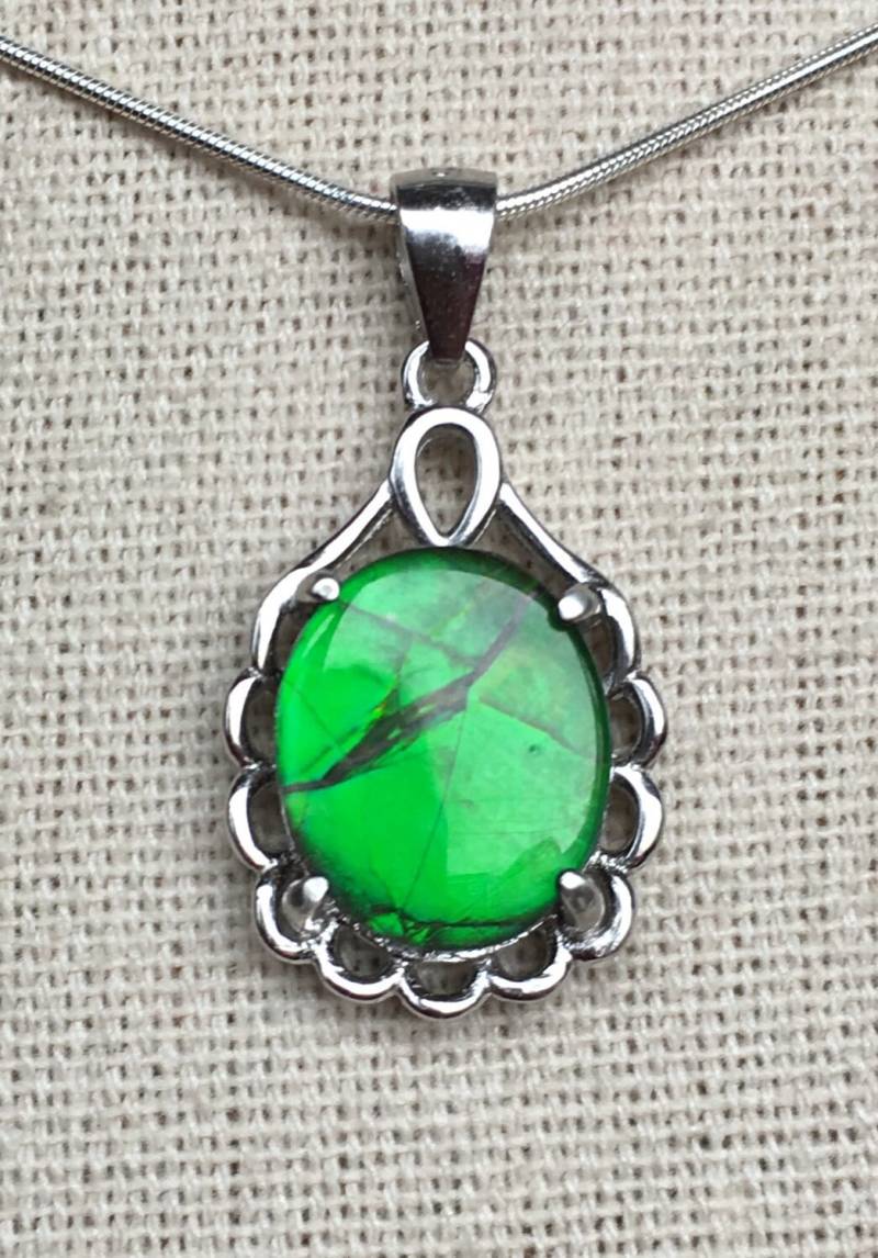 Ammolit Anhänger - Hellgrün von AmmoliteRainbows