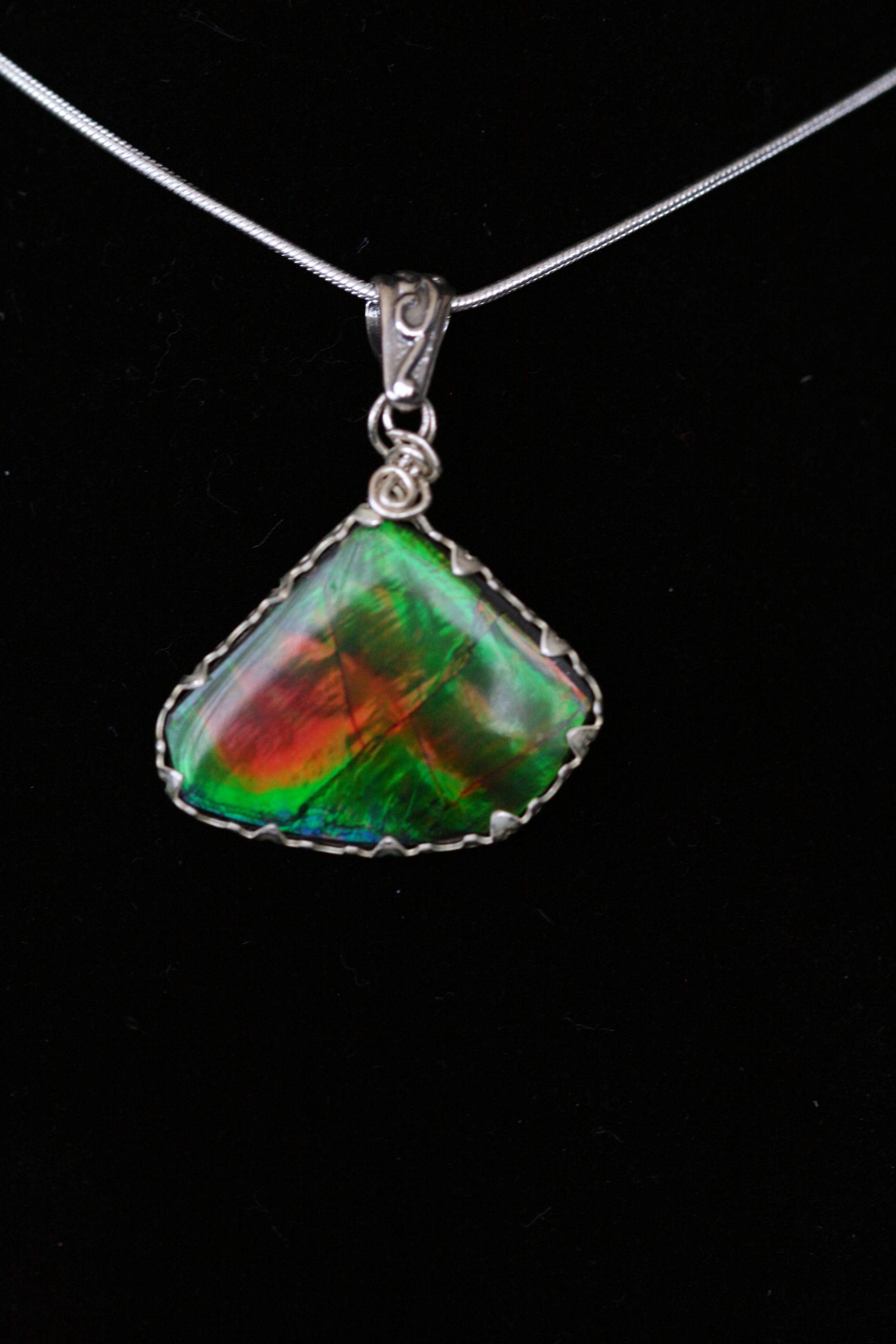 Ammolit Anhänger Mit Spitzen Lünette von AmmoliteRainbows