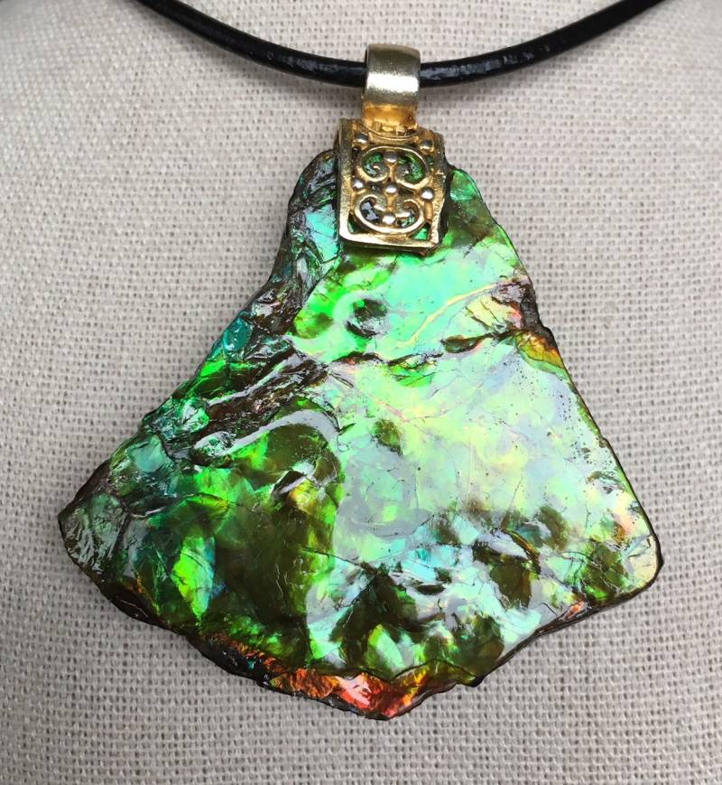 Ammolit Anhänger - Sehr Robust Und Natürlich Ammolit Anhänger - Sehr Robust Und Natürlich von AmmoliteRainbows