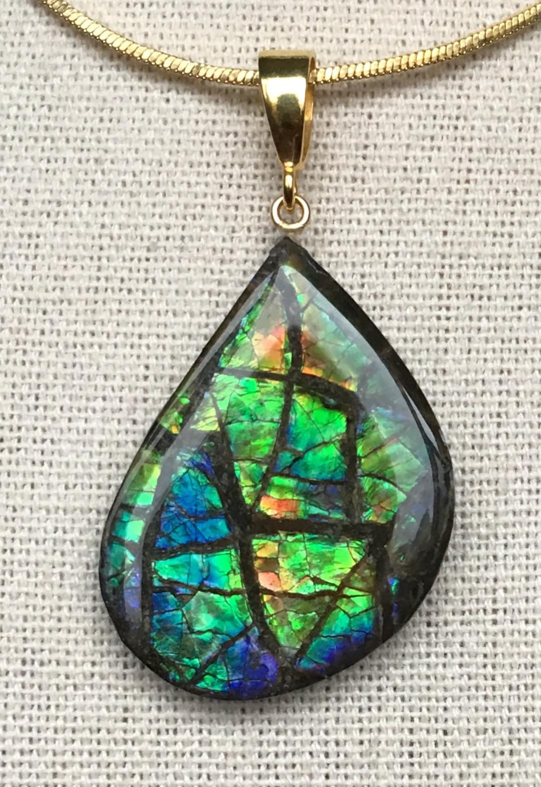 Ammolit Anhänger - Wunderschönes Buntglas Muster von AmmoliteRainbows