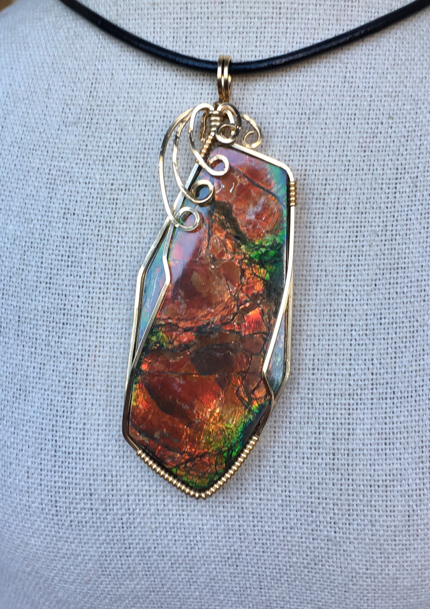 Ammolit Anhänger von AmmoliteRainbows